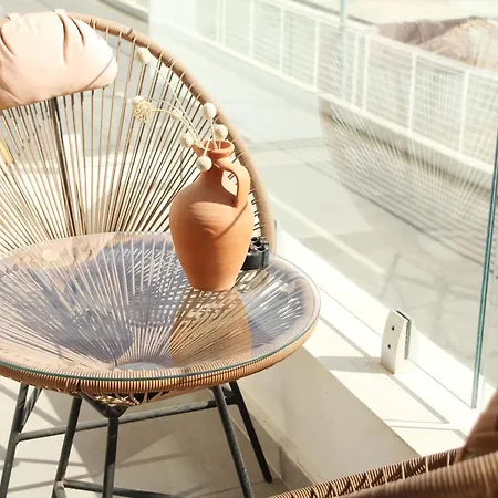 Boho Seaside In Cove Garden